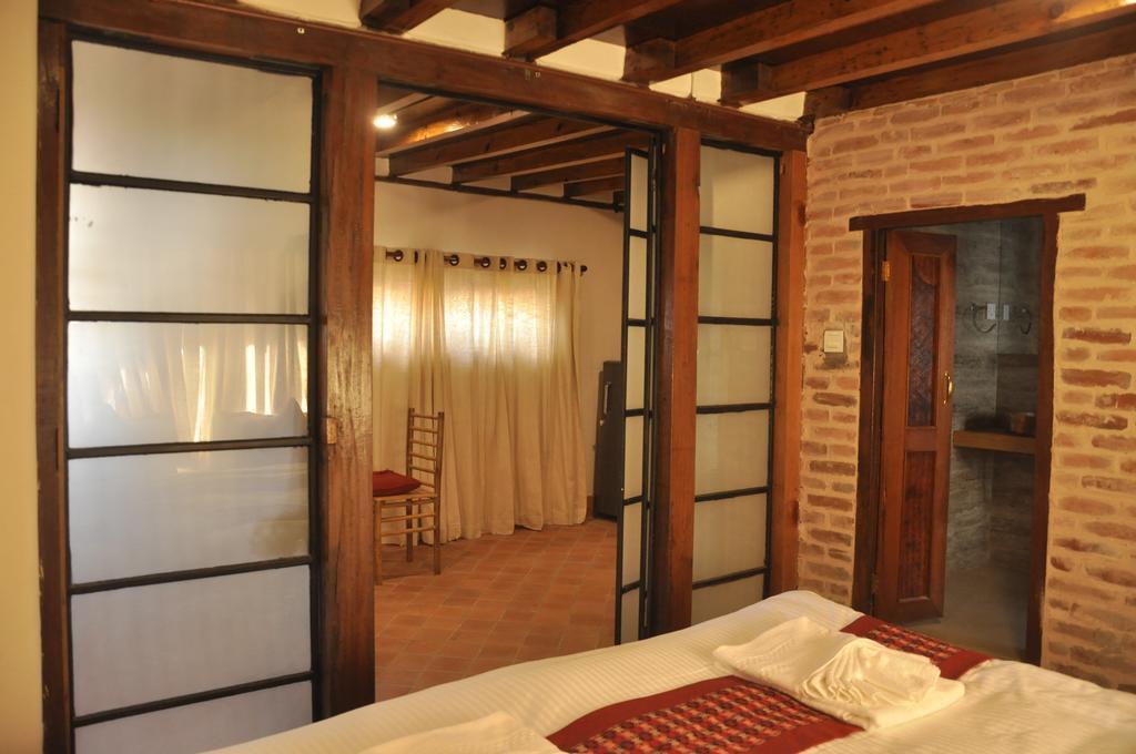 Boutique Heritage Home Lalitpur ภายนอก รูปภาพ